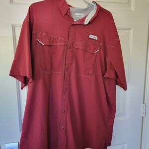 Columbia PFG Men's Fishing Burgundy Button Down Shirt